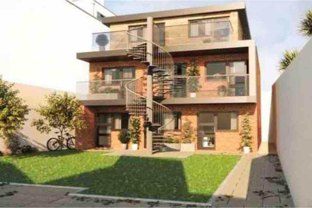 Bournemouth Nr Town Beach Train Coach Shops Lovely Entire Apartment Allows Quiet Good Dogs Dış mekan fotoğraf
