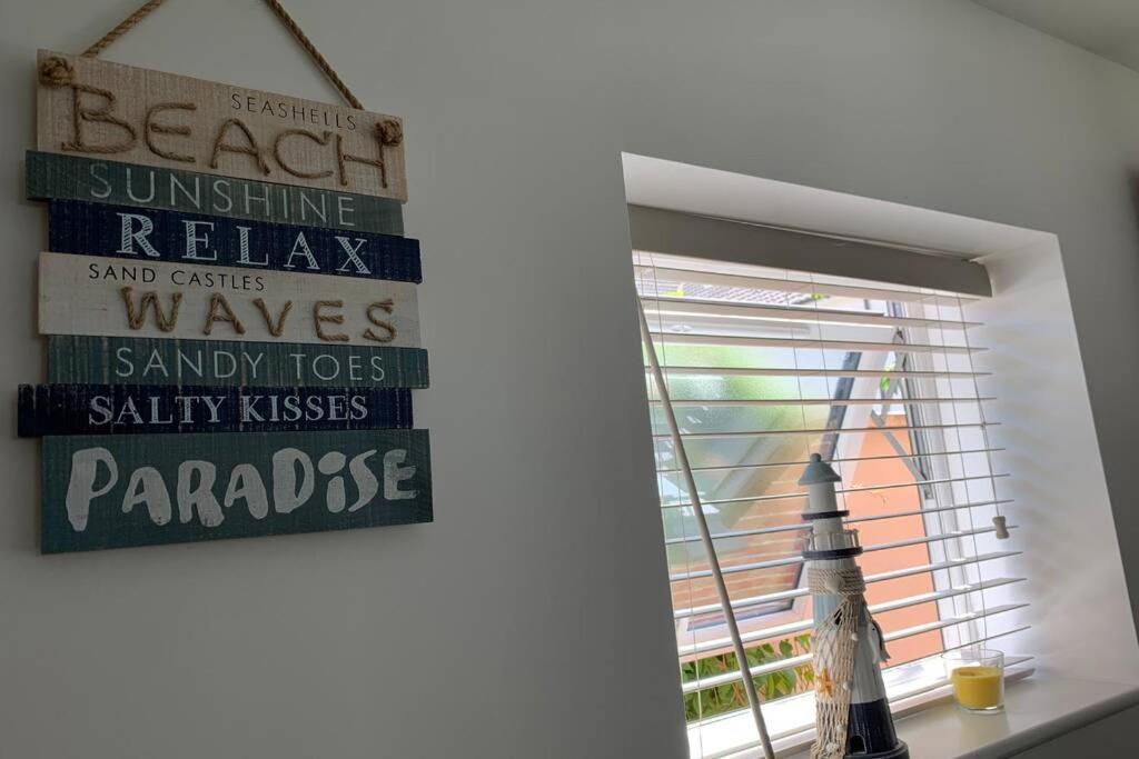 Bournemouth Nr Town Beach Train Coach Shops Lovely Entire Apartment Allows Quiet Good Dogs Dış mekan fotoğraf