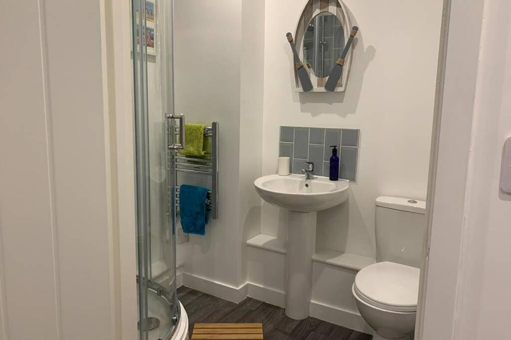 Bournemouth Nr Town Beach Train Coach Shops Lovely Entire Apartment Allows Quiet Good Dogs Dış mekan fotoğraf