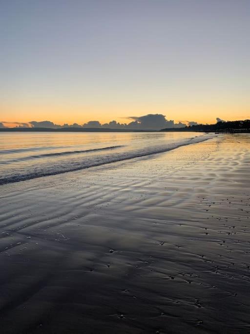 Bournemouth Nr Town Beach Train Coach Shops Lovely Entire Apartment Allows Quiet Good Dogs Dış mekan fotoğraf